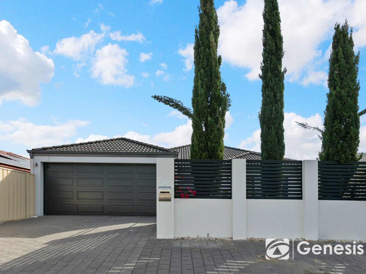 4 bedrooms House in 11 Hookstone Drive LANDSDALE WA, 6065
