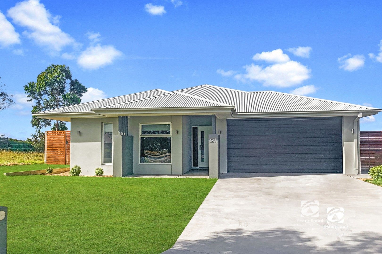4 bedrooms House in 21 Plateau Avenue METUNG VIC, 3904