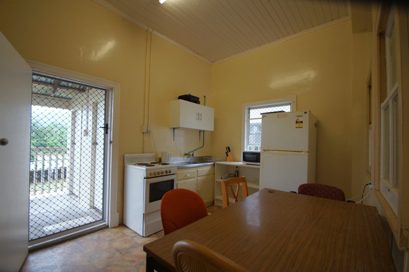 Tully QLD 4854 3 beds apartment for Rent, 300 15671598 Domain