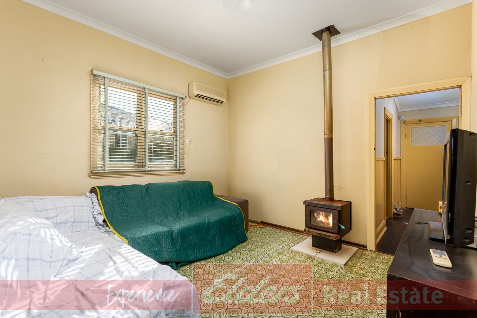 8 Palmer Street, Harvey WA 6220, Image 2