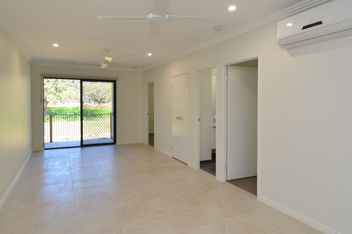 2 bedrooms Duplex in 6B Huxley Crescent OONOONBA QLD, 4811