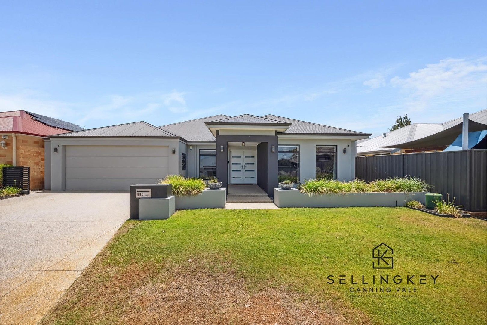5 bedrooms House in 110 Bellas Circuit PIARA WATERS WA, 6112