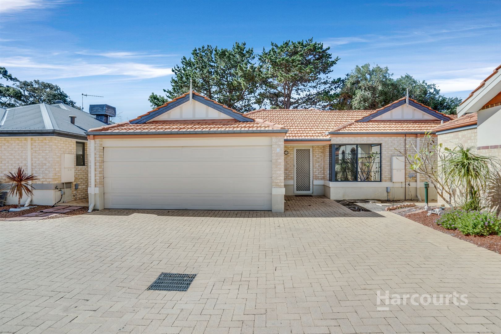 3 bedrooms Villa in 8/10 Binnar Court ERSKINE WA, 6210