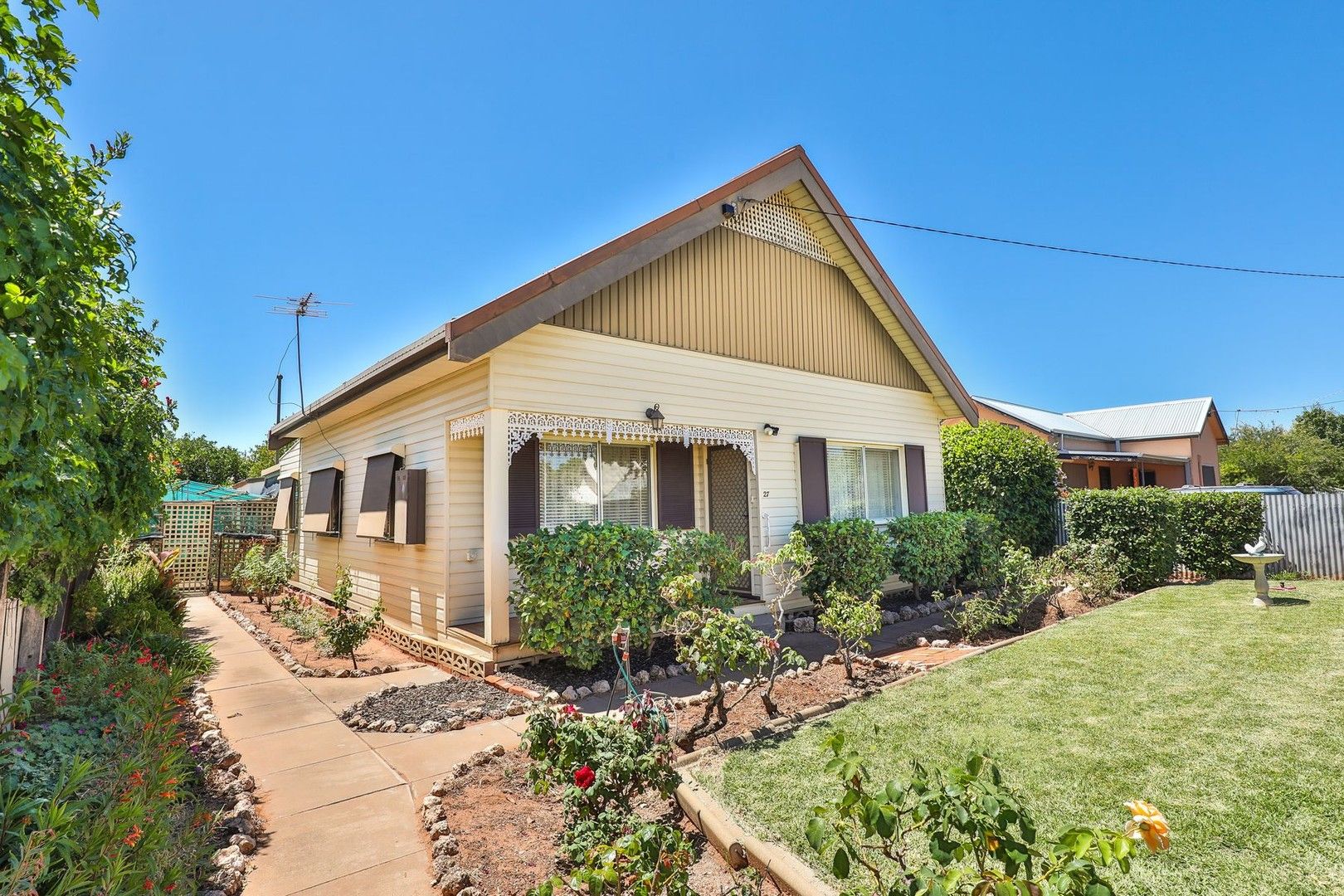 27 Heytesbury Avenue, Red Cliffs VIC 3496, Image 0