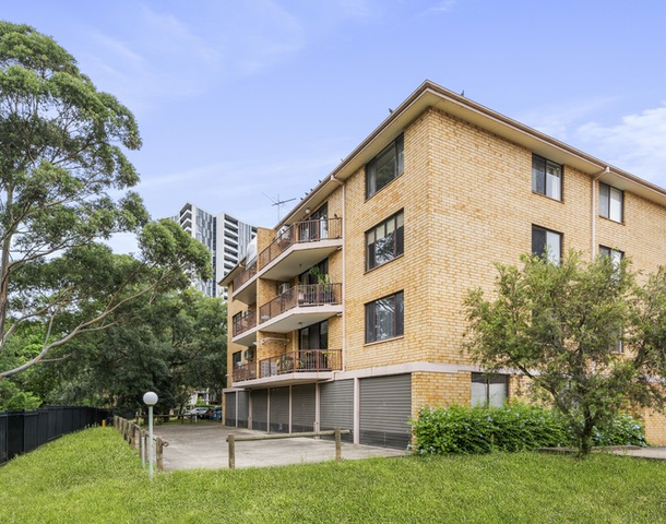 60/1 Riverpark Drive, Liverpool NSW 2170
