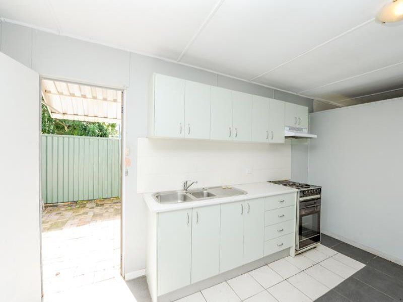 1/58 Springwood Avenue, Blackwall NSW 2256, Image 2