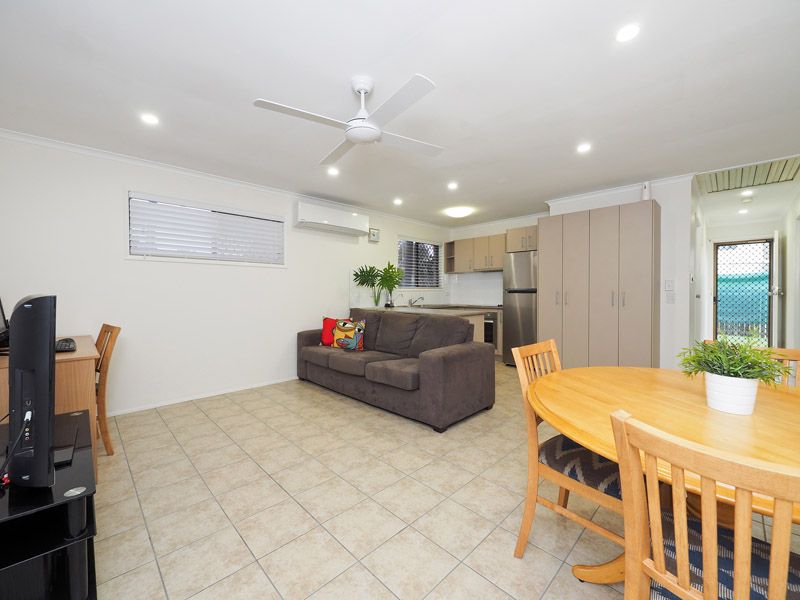 1/8 Efymia Court, Daisy Hill QLD 4127, Image 2