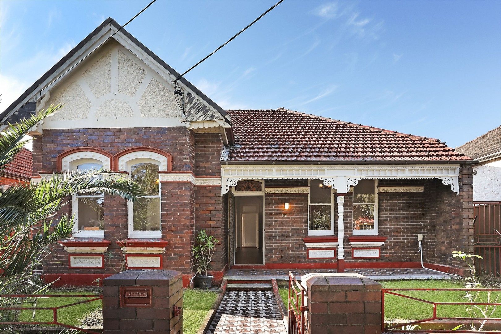 27 Woodbury Street, Marrickville NSW 2204, Image 2