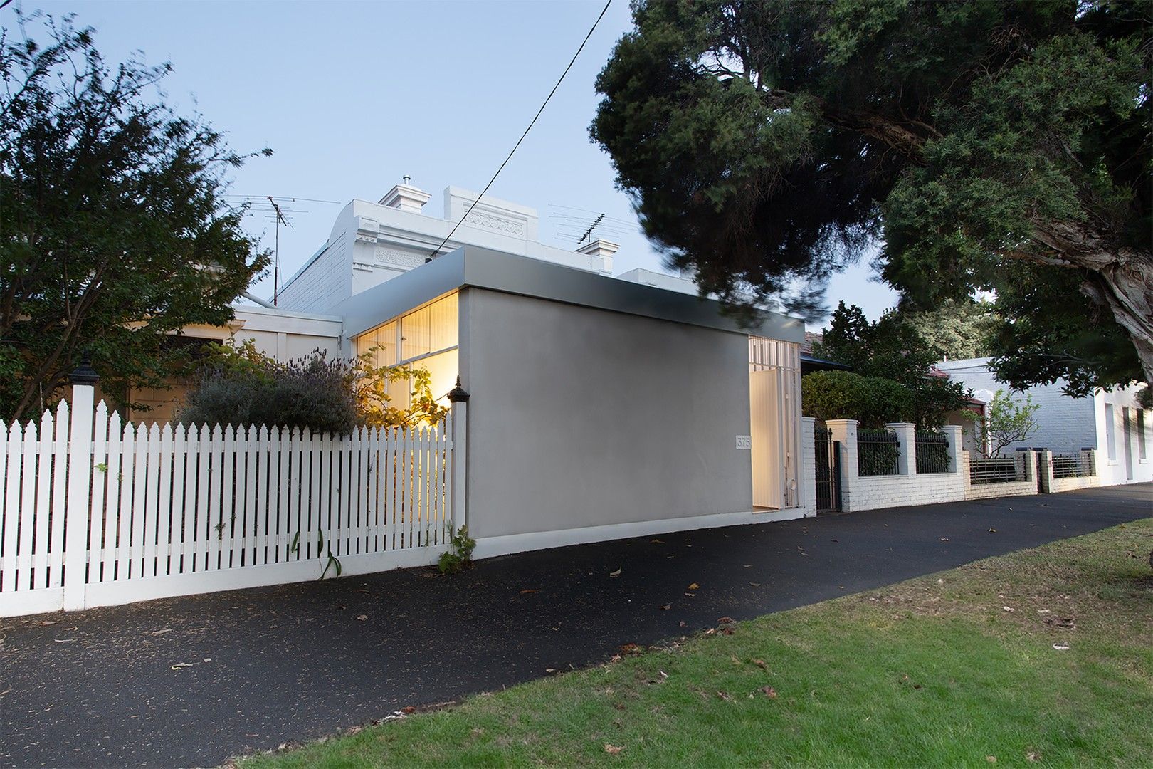 3 bedrooms House in 375 Montague Street ALBERT PARK VIC, 3206