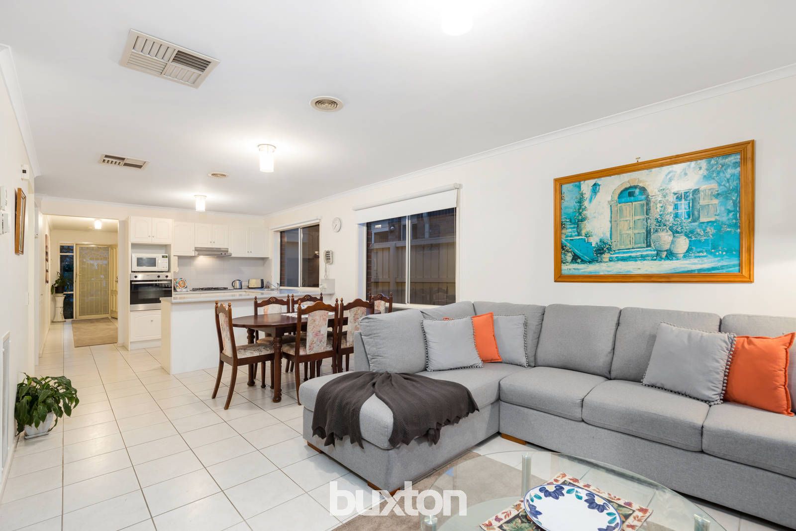 18 Kingsland Close, Dingley Village VIC 3172, Image 1