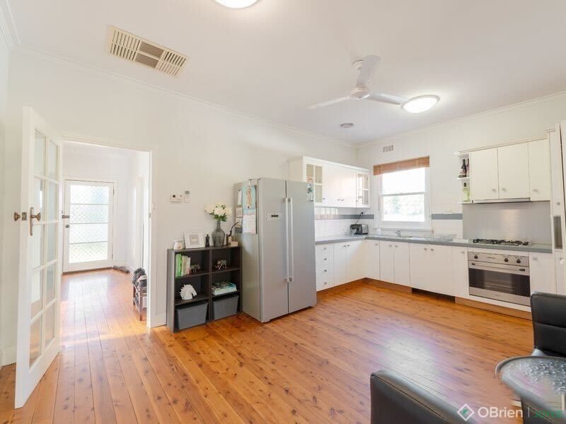 9 Phillipson Street, Wangaratta VIC 3677 - House For Rent | Domain