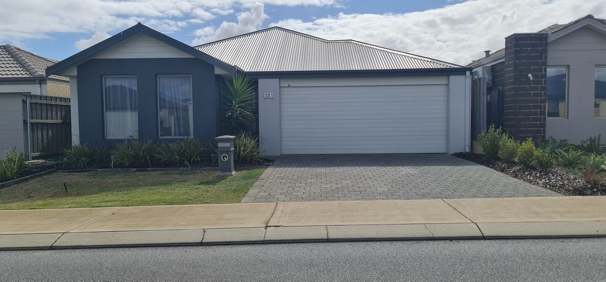 4 bedrooms House in 11 Crystal Terrace WELLARD WA, 6170