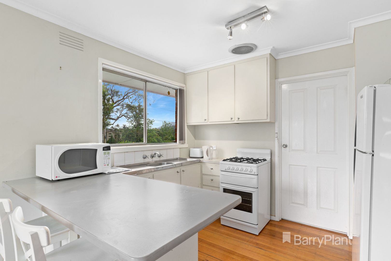 1/13 Flower Street, Ferntree Gully VIC 3156, Image 2