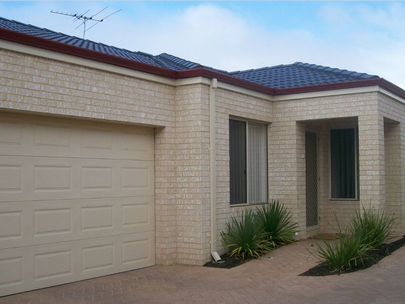 3 bedrooms Villa in 47B Thor Street INNALOO WA, 6018