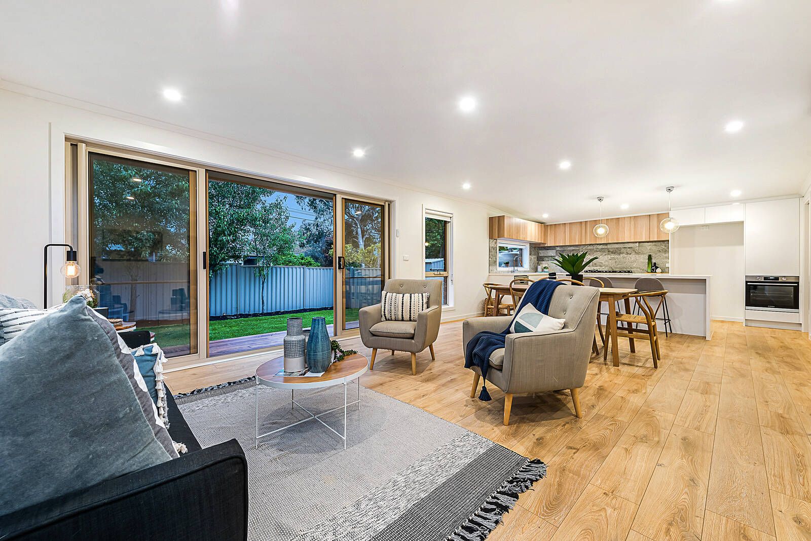 1/12 Golf Links Avenue, Oakleigh VIC 3166, Image 2