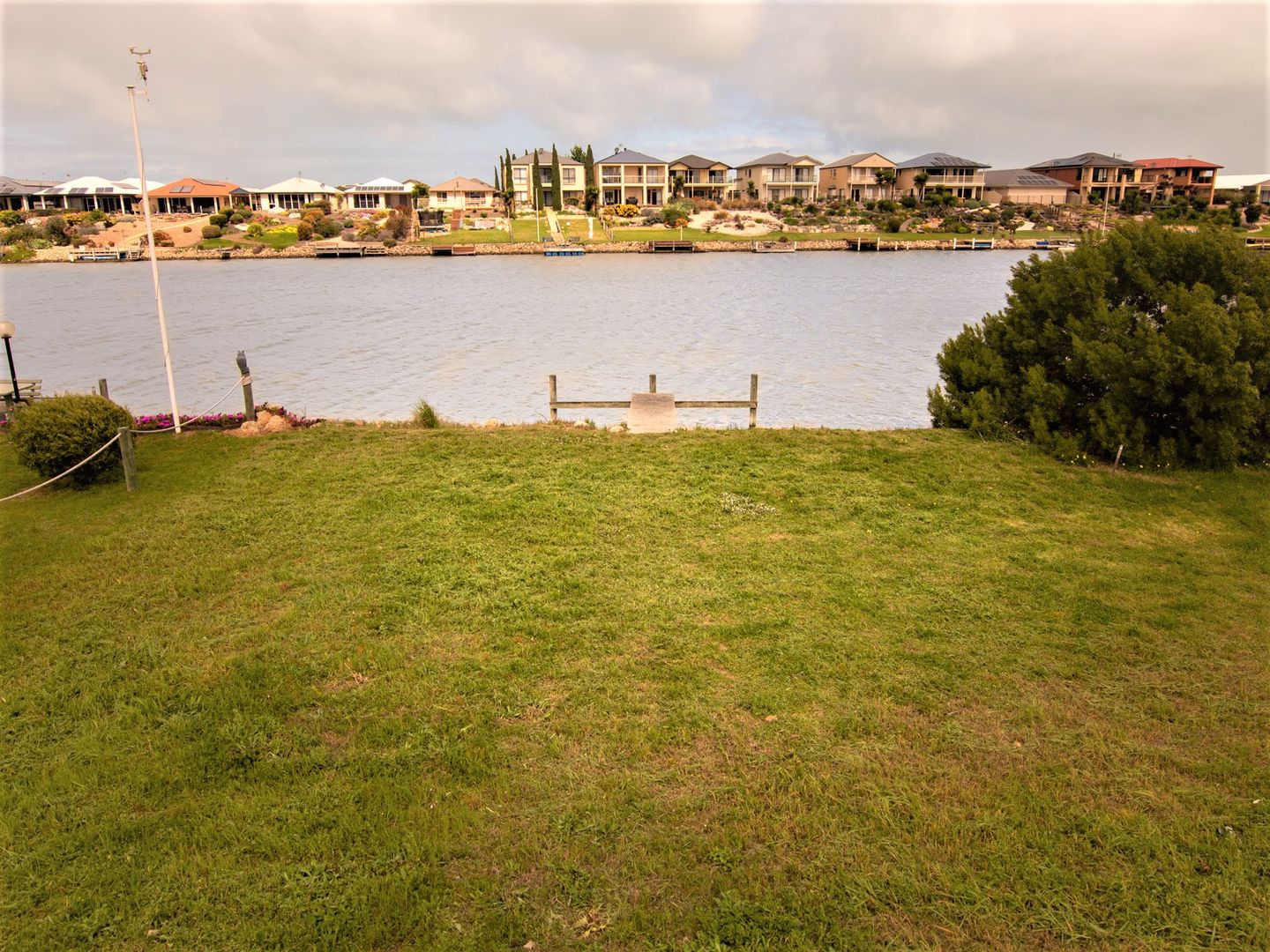 57 Blanche Parade, Hindmarsh Island SA 5214, Image 2