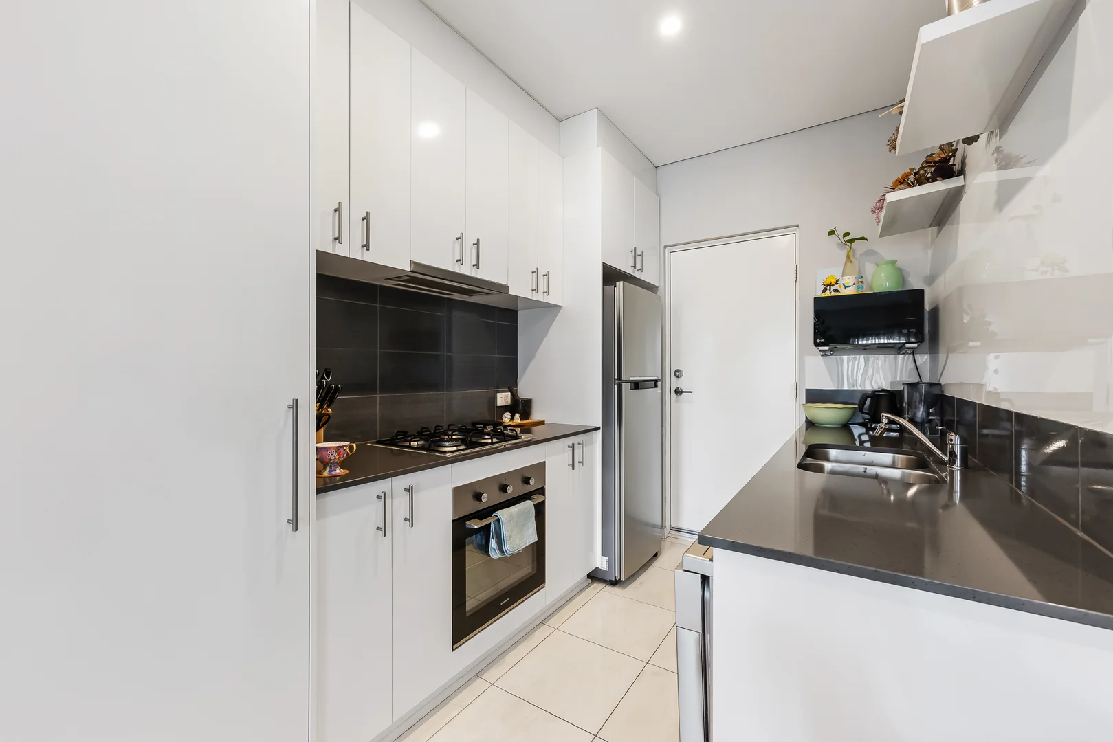 Additional image 10 of 6/12 Smiths Avenue, Redcliffe WA 6104