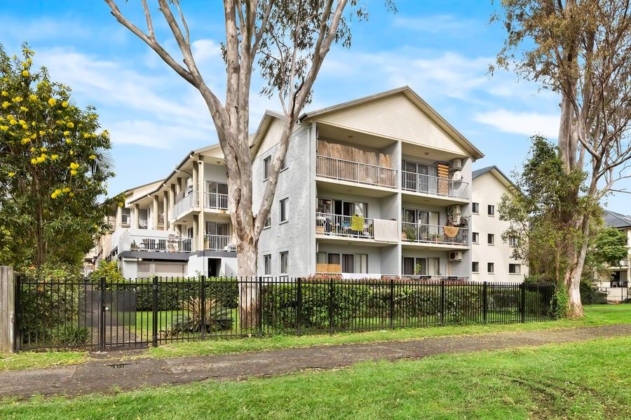 24/148 High Street, Broadbeach Waters QLD 4218, Image 0