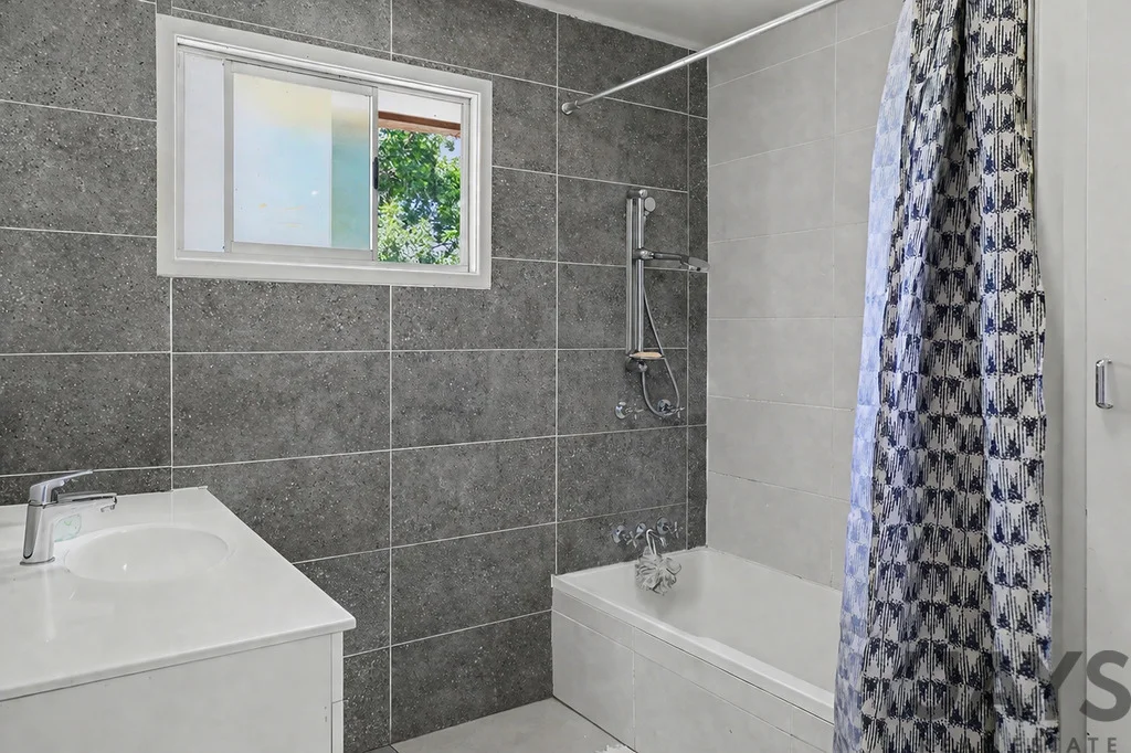 Additional image 4 of 1A Ivy Street, Mount Isa QLD 4825