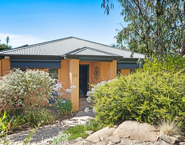 40 Somerset Crescent, Mansfield VIC 3722