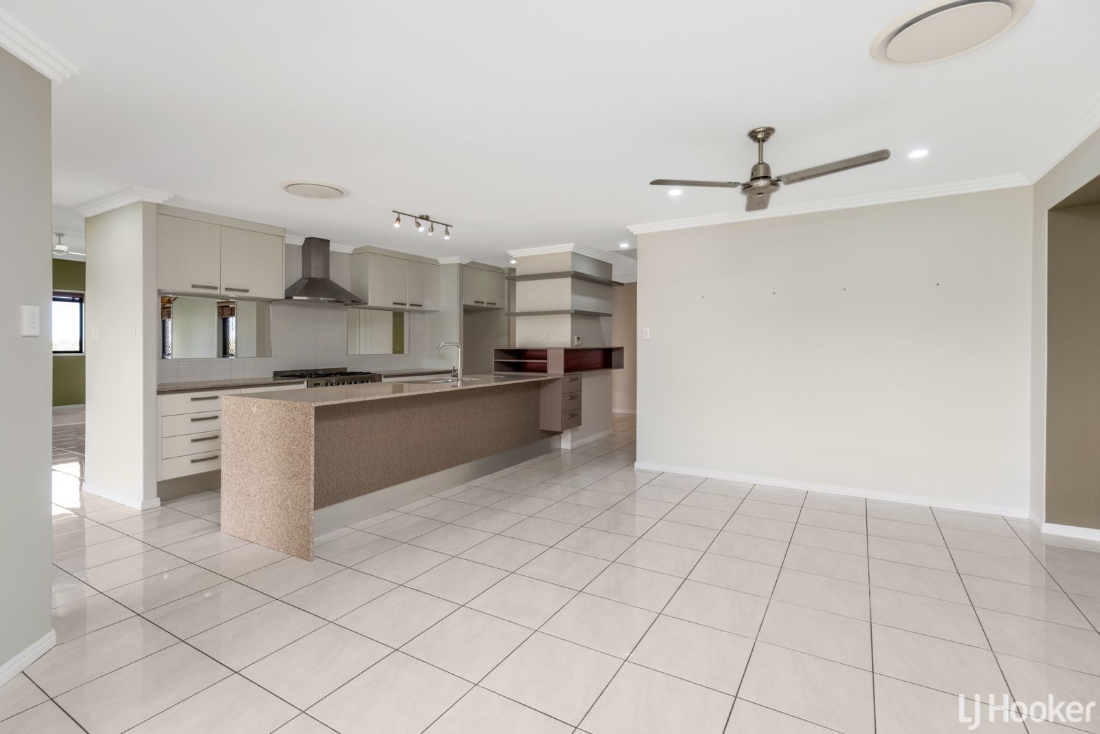 84 Springfield Drive, Norman Gardens QLD 4701, Image 2