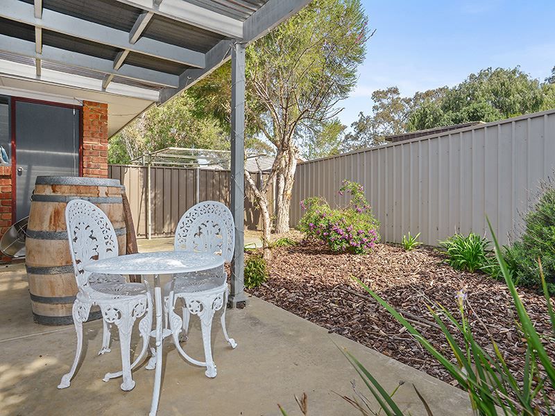 2/4 Davoren Court, Victor Harbor SA 5211, Image 0