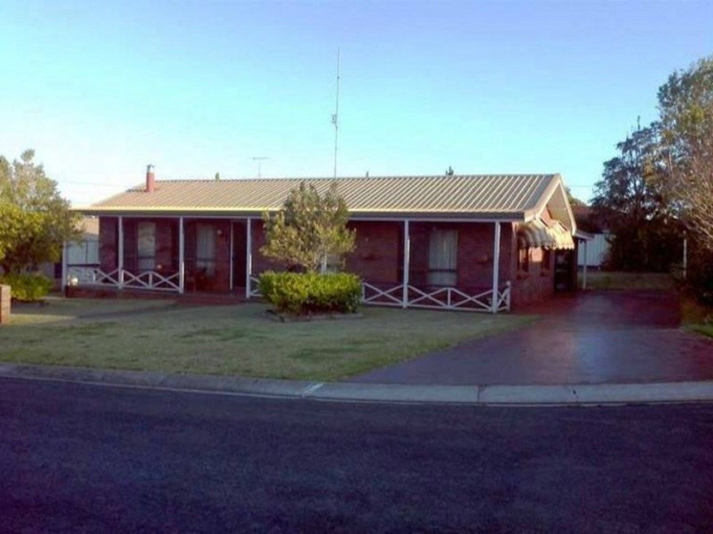 6 McQuade Court, Kearneys Spring QLD 4350, Image 0