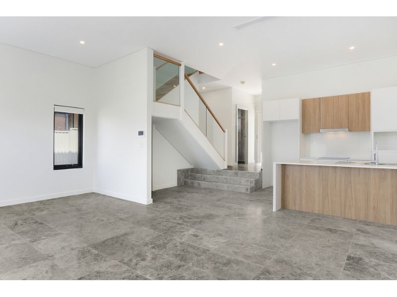 4 bedrooms Townhouse in 3/6 Canberra Road SYLVANIA NSW, 2224