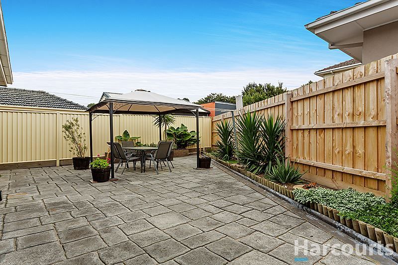 3 Hend Street, Mount Waverley VIC 3149, Image 2