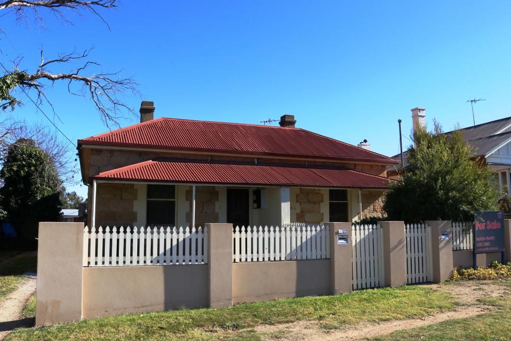 11/13 Clarke Street, Young NSW 2594, Image 0