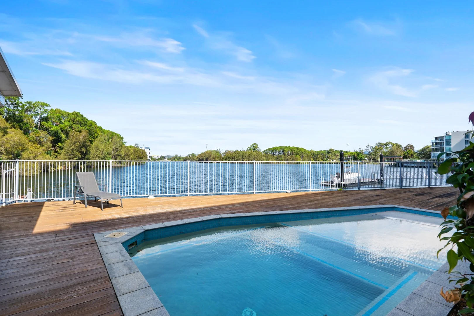 3/4 Ben Lexcen Place, Robina QLD 4226