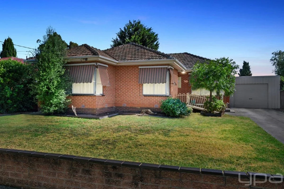 16 Essex Drive, Melton VIC 3337
