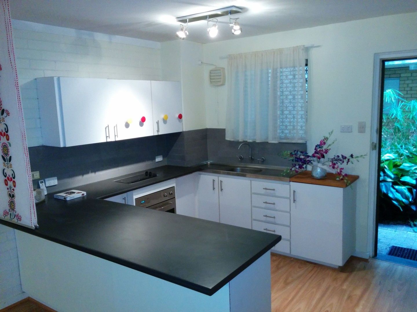 2 bedrooms Apartment / Unit / Flat in 3/132 Sixth avenue INGLEWOOD WA, 6052