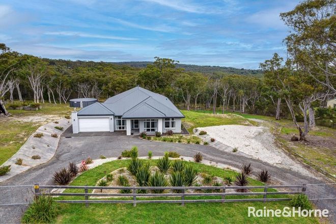 Picture of 21 Lomatia Close, TALLONG NSW 2579