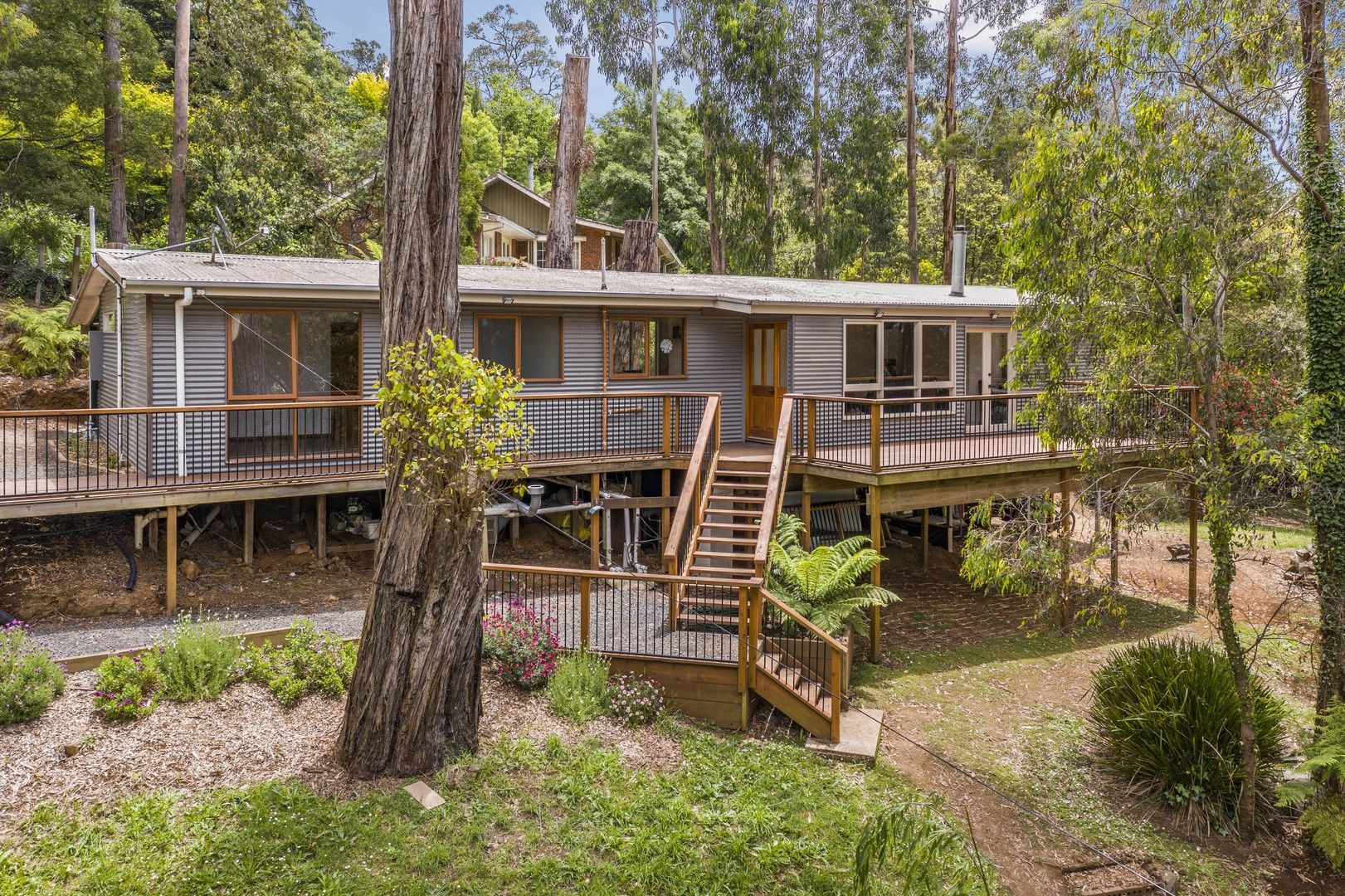 18 Fern Gully Road, Cockatoo VIC 3781, Image 0