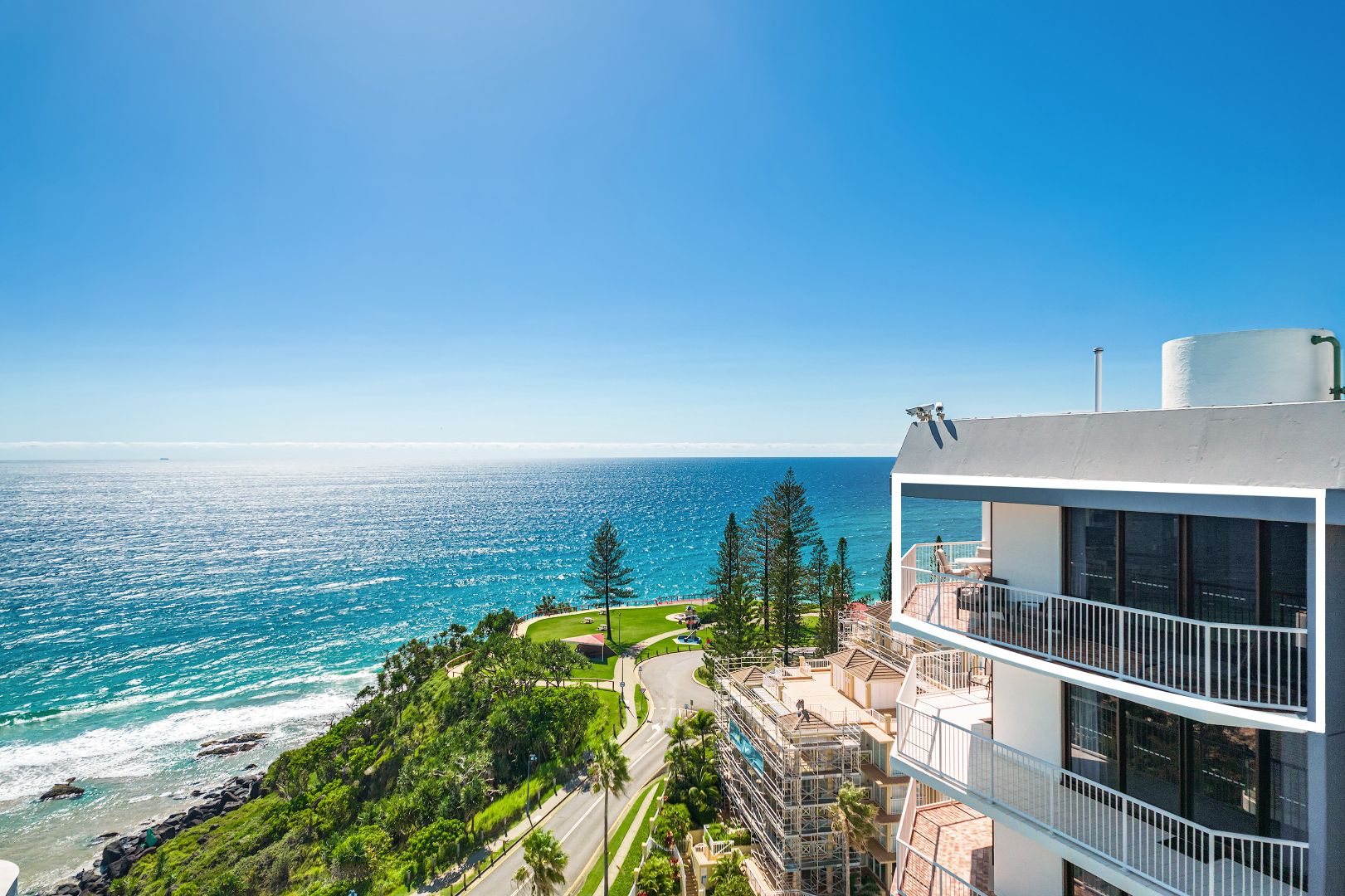 34/9 Petrie Street, Rainbow Bay QLD 4225, Image 2