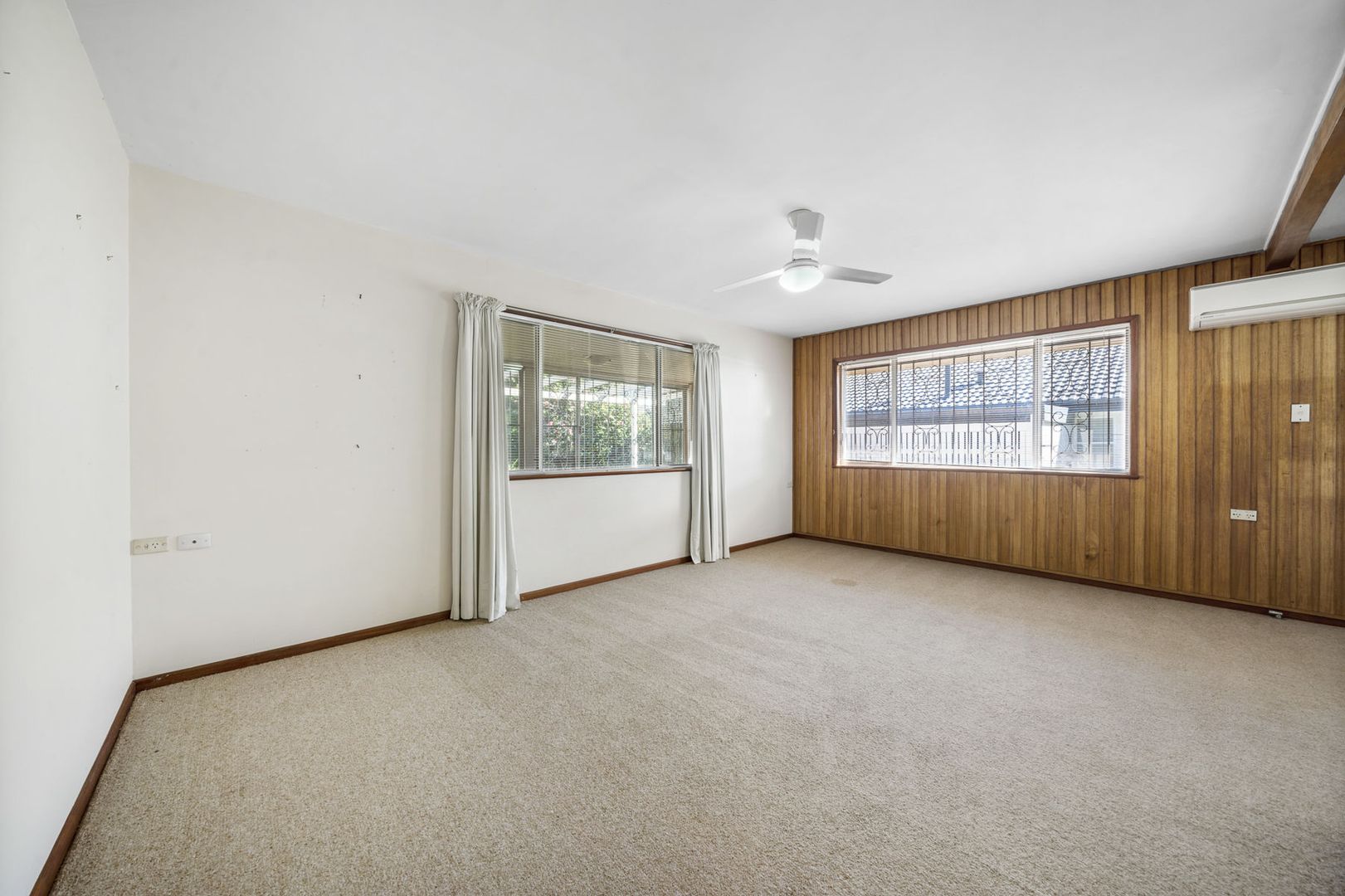 9 Ross Street, Mount Lofty QLD 4350, Image 1
