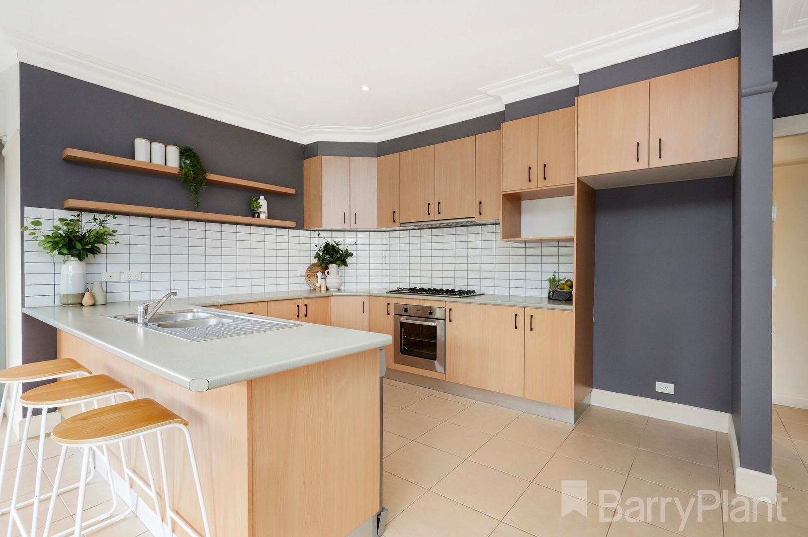 2/30 Esmond Street, Ardeer VIC 3022, Image 2