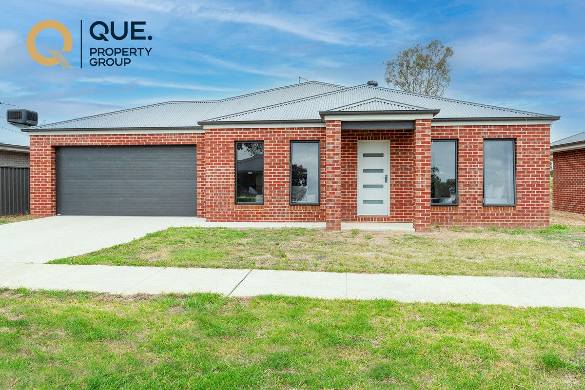 4 bedrooms House in 113 Mulgara Drive THURGOONA NSW, 2640