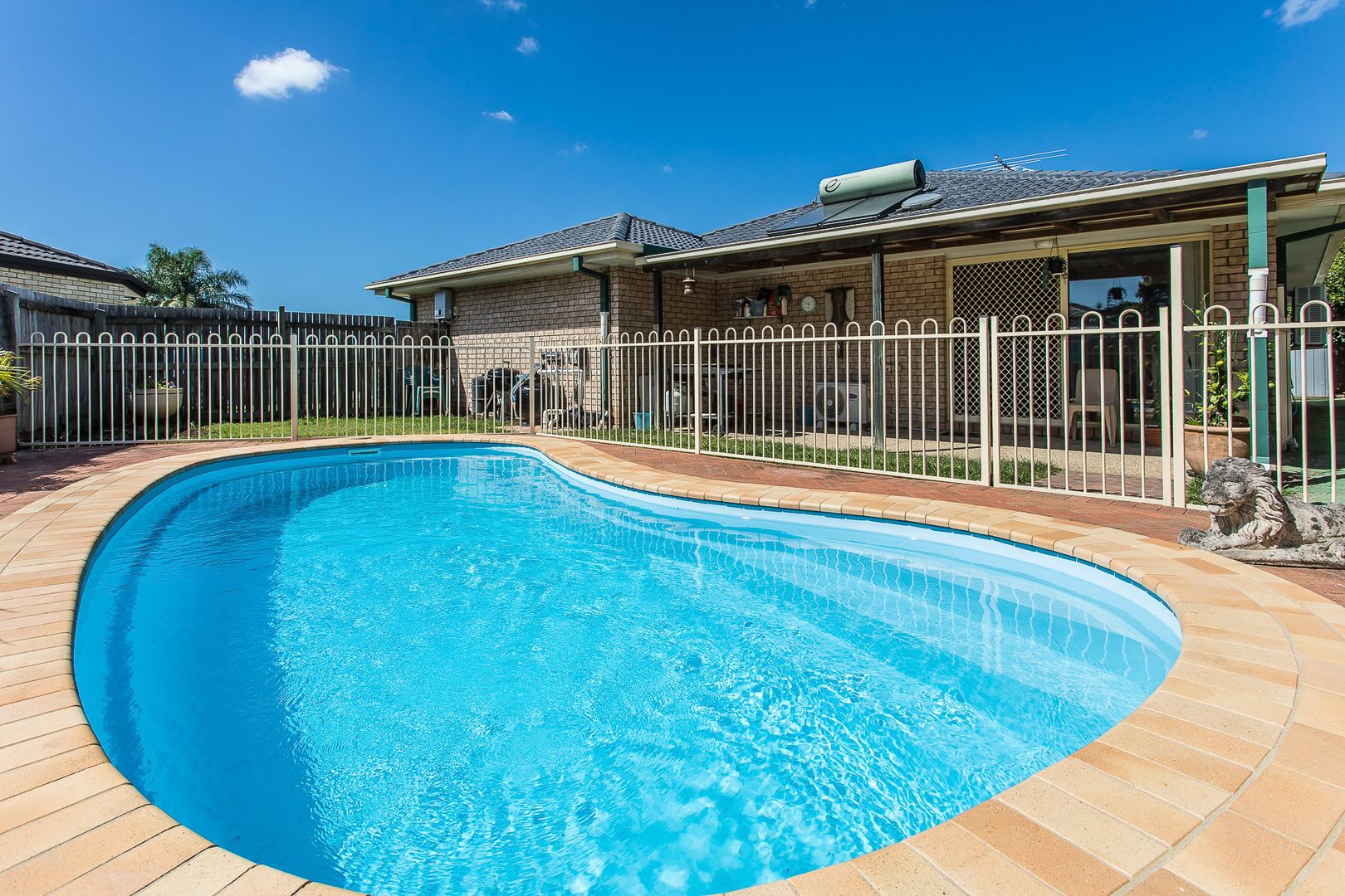 16 Arina Place, Deception Bay QLD 4508, Image 2