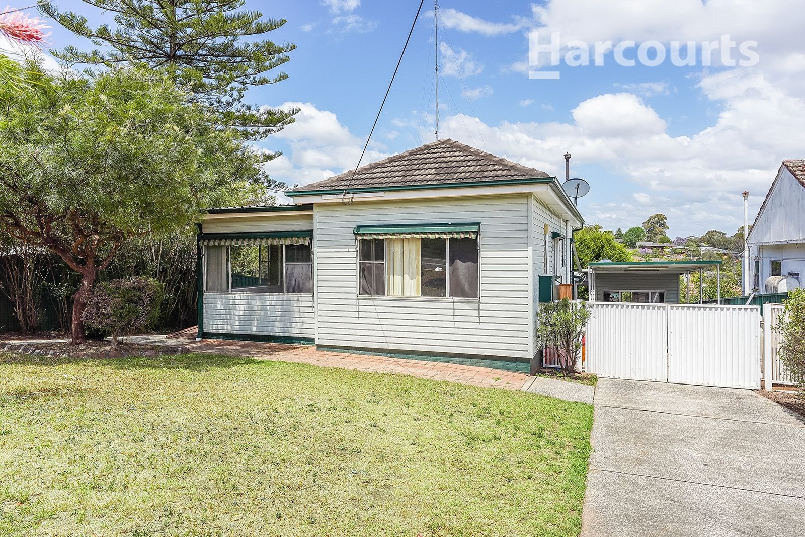 93 Hoddle Avenue, Bradbury NSW 2560, Image 0