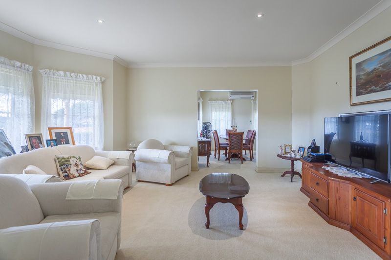 8 Drovers Retreat, Romsey VIC 3434, Image 2