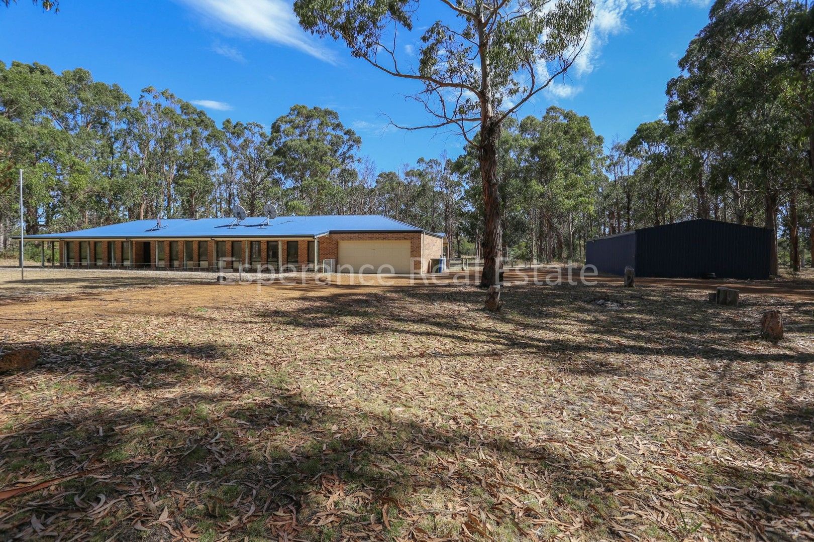 4 bedrooms Rural in 772 Eleven Mile Beach Road PINK LAKE WA, 6450
