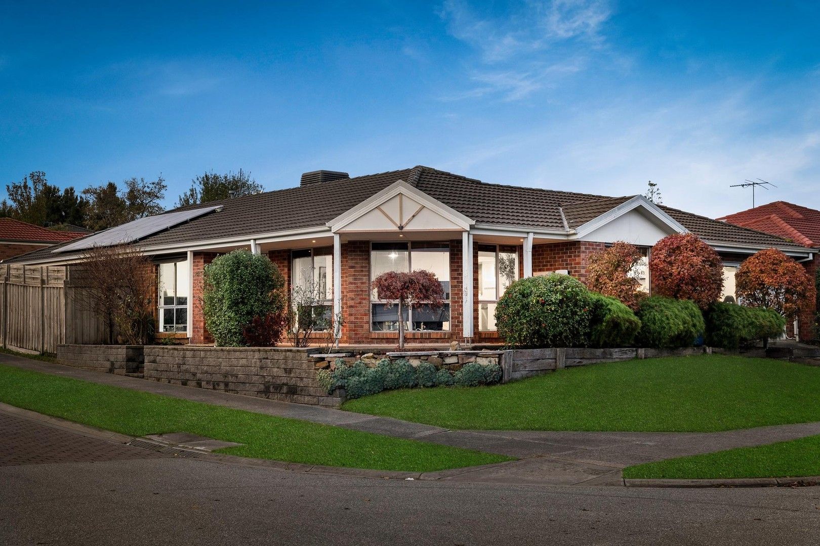 4 bedrooms House in 31 Hartsmere Drive BERWICK VIC, 3806
