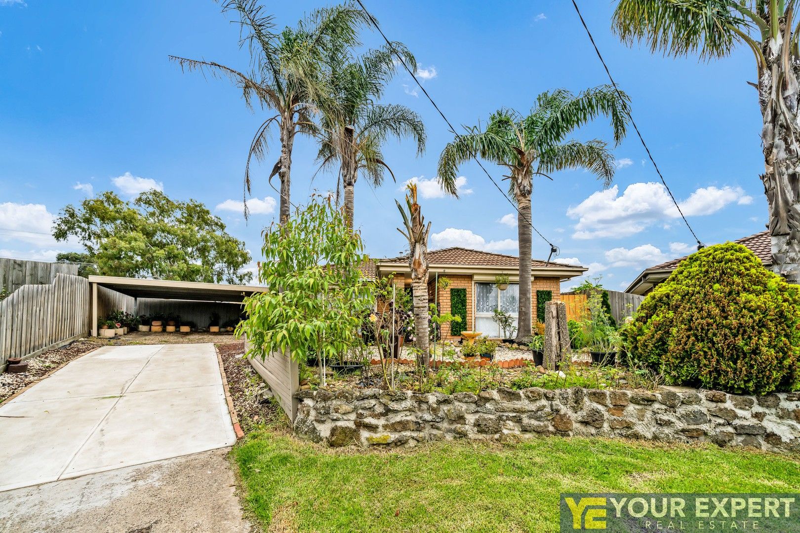 3 bedrooms House in 25 Simon Court HAMPTON PARK VIC, 3976