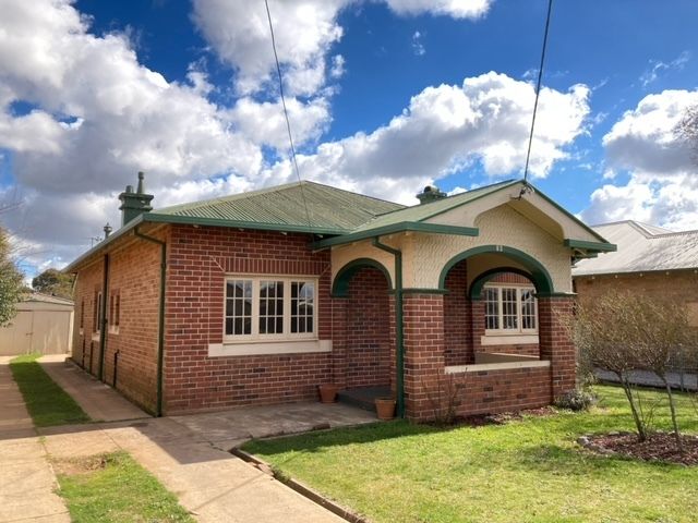 3 bedrooms House in 83 Edward Street Street ORANGE NSW, 2800