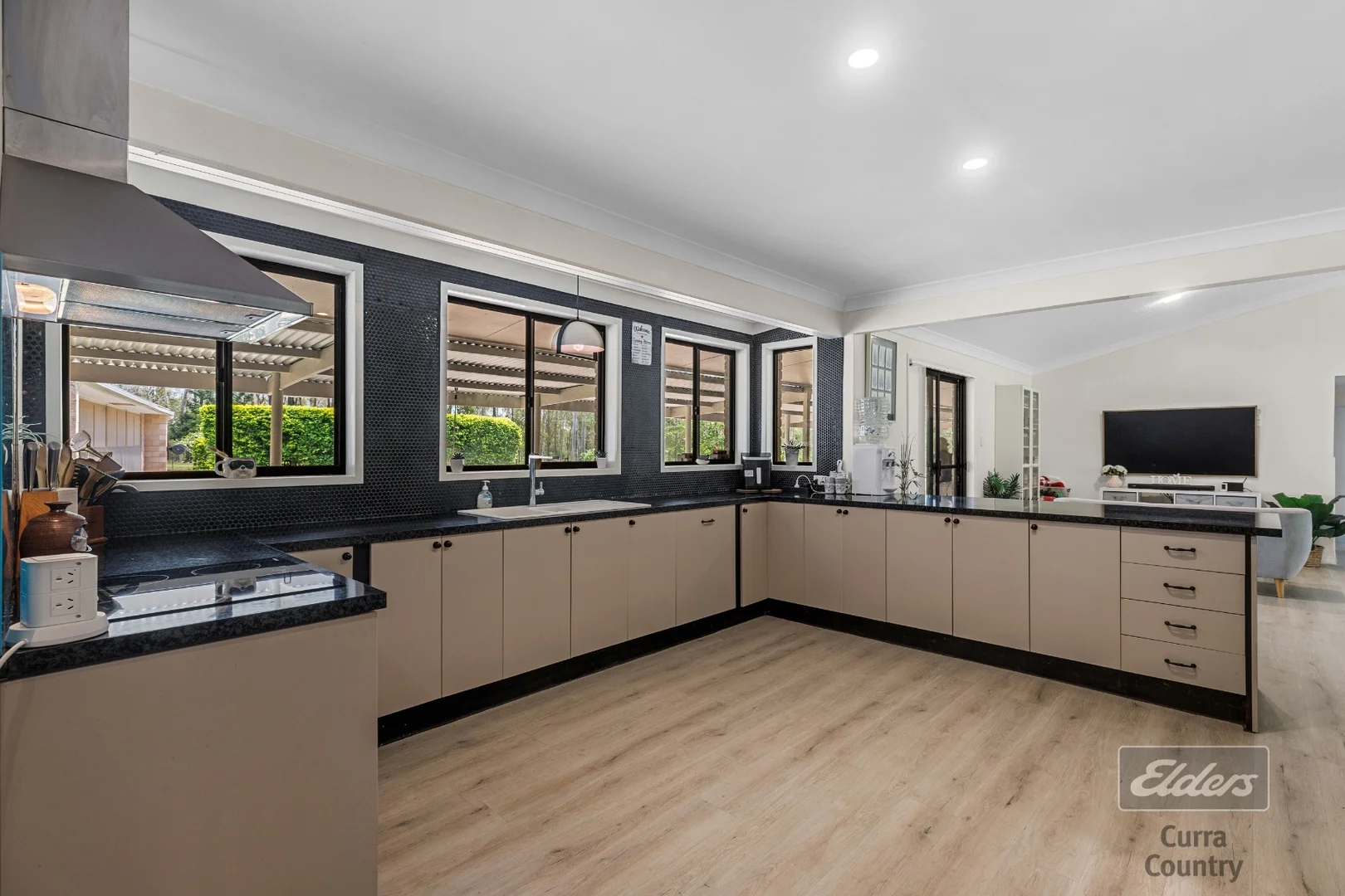 Additional image 7 of 13 Cross Crescent, Curra QLD 4570