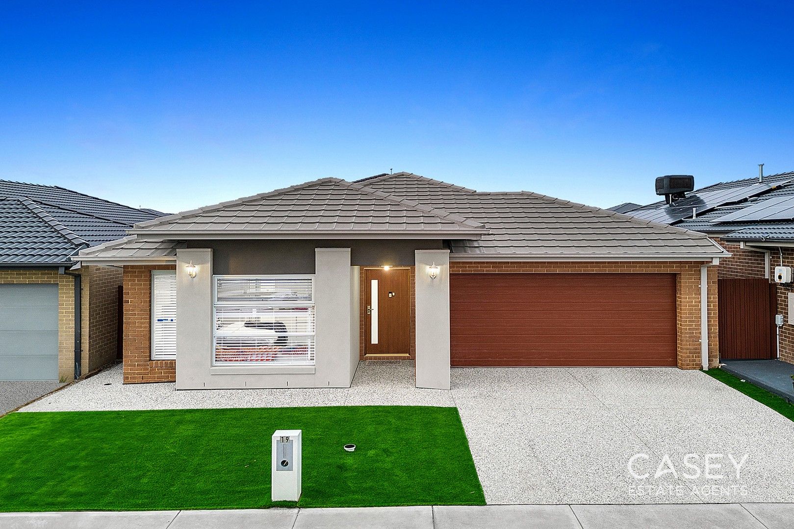 19 Boyce Circuit, Clyde North VIC 3978, Image 0