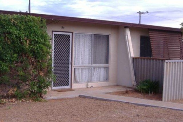 2 bedrooms Apartment / Unit / Flat in Unit 5, 16 Brown Street CARNARVON WA, 6701