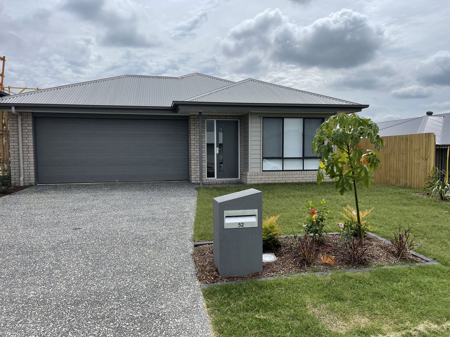 4 bedrooms House in 52 Rhea De Wit Drive RIPLEY QLD, 4306